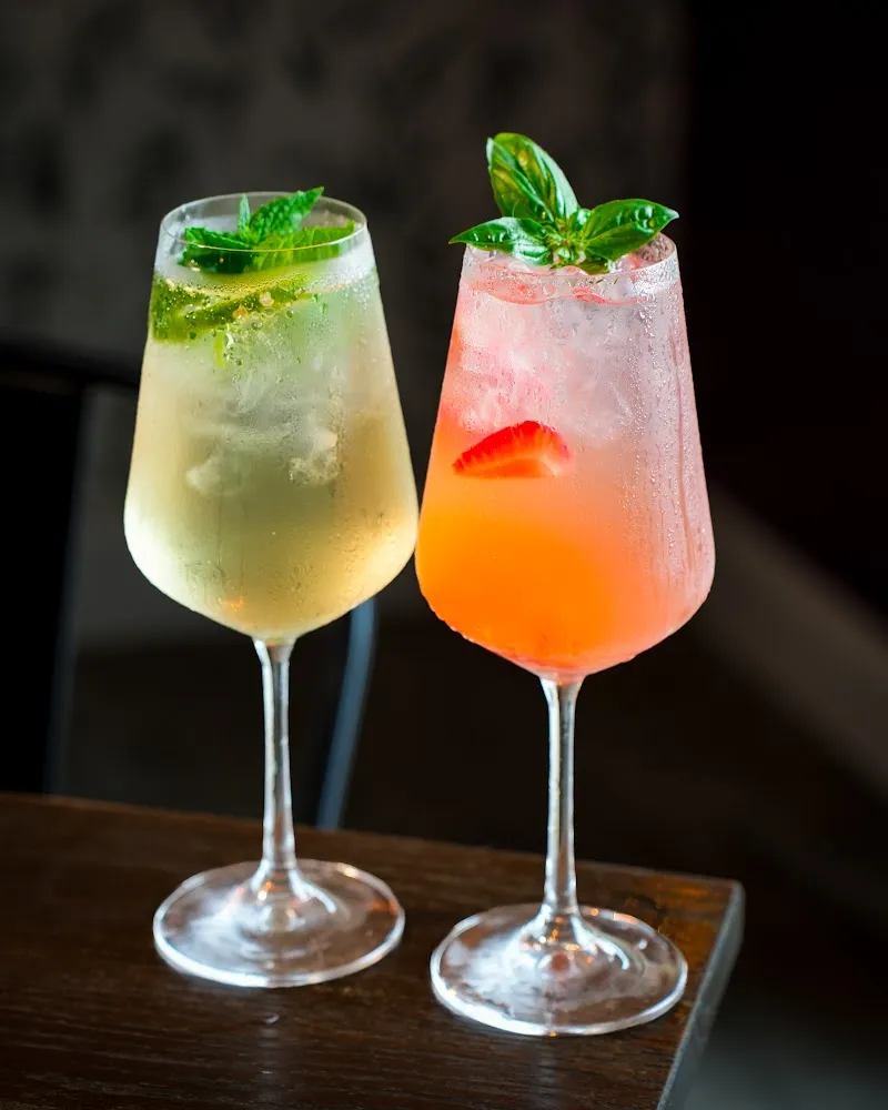 Cocktail photography by Evolved Media